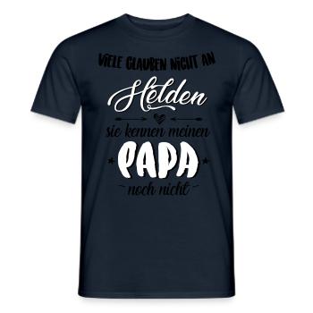 Papa Held - Männer T-Shirt - Navy - Vorne - AI Model Male 178 light (178cm)