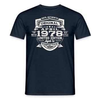 45e anniversaire homme Original April né en 1978 - T-shirt homme - marine - Devant - AI Model Male 178 light (178cm)