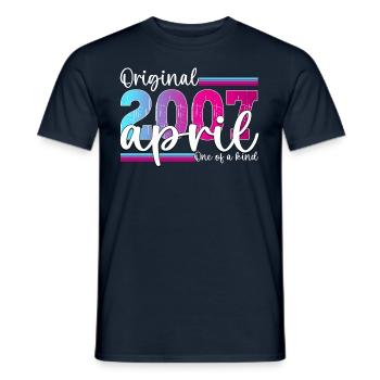 16. Geburtstag Frau Magenta April Jahrgang 2007 - Männer T-Shirt - Navy - Vorne - AI Model Male 178 light (178cm)