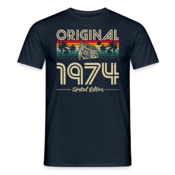 1974 Anniversaire né en 1974 Retro Vintage - T-shirt homme - marine - Devant - AI Model Male 178 light (178cm)