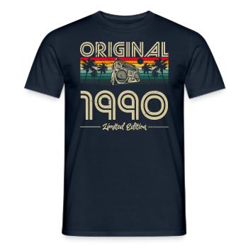 1990 Vintage Anniversaire Rétro Vintage Cadeau - T-shirt homme - marine - Devant - AI Model Male 178 light (178cm)
