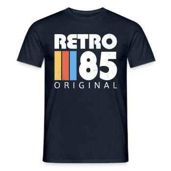1985 Anniversaire Né En 1985 Rétro Vintage - T-shirt homme - marine - Devant - AI Model Male 178 light (178cm)
