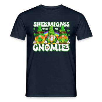 St Patricks Day Irland Wichtel Gnome - Männer T-Shirt - Navy - Vorne - AI Model Male 178 light (178cm)