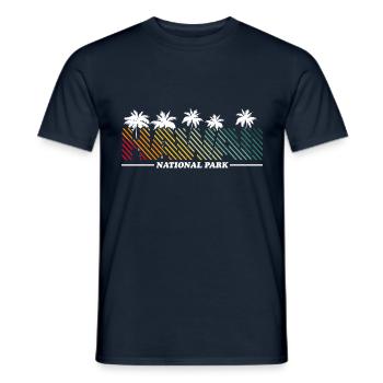 Hawaii retro vintage Schriftzug - Männer T-Shirt - Navy - Vorne - AI Model Male 178 light (178cm)