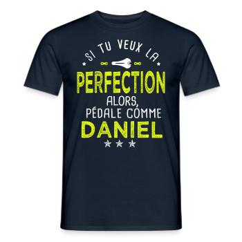 daniel si tu veux la perfection à vélo cycliste - T-shirt homme - marine - Devant - AI Model Male 178 light (178cm)
