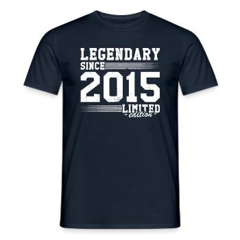 Légendaire depuis 2015 Cadeau d’anniversaire vintage - T-shirt homme - marine - Devant - AI Model Male 178 light (178cm)