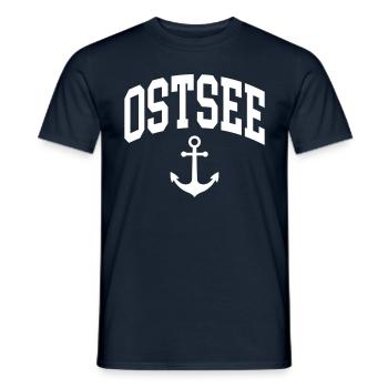 Ostsee - Männer T-Shirt - Navy - Vorne - AI Model Male 178 light (178cm)