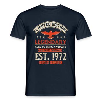 Édition limitée Legendary Est 1972 - T-shirt homme - marine - Devant - AI Model Male 178 light (178cm)