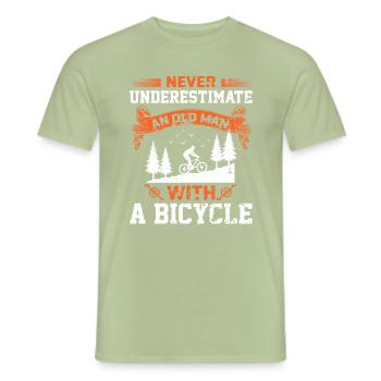 Fahrrad | Alter Mann Spruch - Männer T-Shirt - Sage - Vorne - AI Model Male 178 light (178cm)