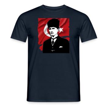 Mustafa Kemal Ataturk père de Turquie - T-shirt homme - marine - Devant - AI Model Male 178 light (178cm)