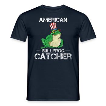 Amerikanischer Ochsenfrosch Fänger fängt und isst - Männer T-Shirt - Navy - Vorne - AI Model Male 178 light (178cm)