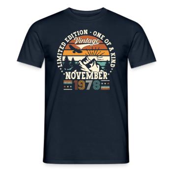 Original November 1978 44th Birthday Gift - Men's T-Shirt - navy - Front - AI Model Male 178 light (178cm)