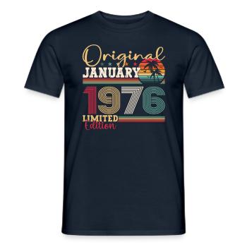 Né 1976 Janvier 47e anniversaire Homme cadeau - T-shirt homme - marine - Devant - AI Model Male 178 light (178cm)
