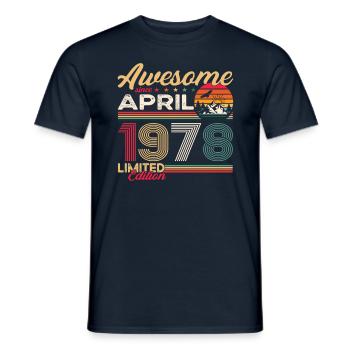 45e anniversaire homme April né en 1978 Génial - T-shirt homme - marine - Devant - AI Model Male 178 light (178cm)