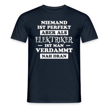Elektriker Lustiger Spruch Elektriker Geschenk - Männer T-Shirt - Navy - Vorne - AI Model Male 178 light (178cm)