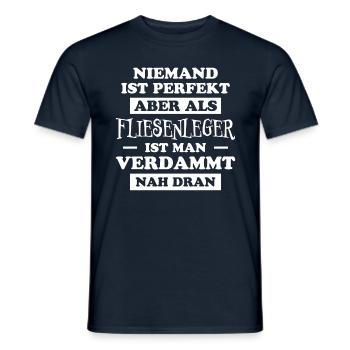 Fliesenleger Lustig Spruch Job Bodenleger Geschenk - Männer T-Shirt - Navy - Vorne - AI Model Male 178 light (178cm)