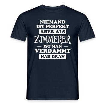 Zimmerer Lustiger Spruch Fun Zimmermann Geschenk - Männer T-Shirt - Navy - Vorne - AI Model Male 178 light (178cm)