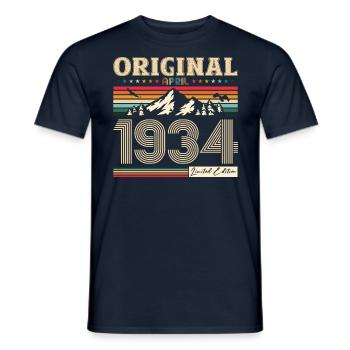 90e anniversaire mari Original avril Vintage 1934 - T-shirt homme - marine - Devant - AI Model Male 178 light (178cm)