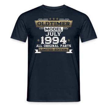 Oldtimer Juli 1994 Jahrgang 1994 30. Geburtstag 94 - Männer T-Shirt - Navy - Vorne - AI Model Male 178 light (178cm)