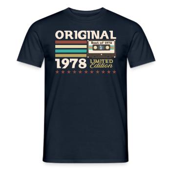 45e anniversaire Vintage Cassette Vintage 1978 - T-shirt homme - marine - Devant - AI Model Male 178 light (178cm)