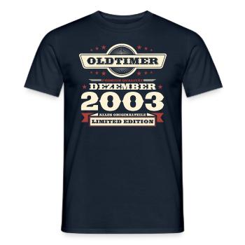 20. Geburtstag Oldtimer Dezember Jahrgang 2003 - Männer T-Shirt - Navy - Vorne - AI Model Male 178 light (178cm)