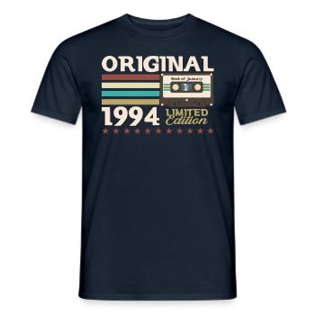 30e anniversaire janvier Vintage 1994 cassette - T-shirt homme - marine - Devant - AI Model Male 178 light (178cm)