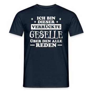 Geselle Lustiger Spruch Gesellenprüfung Geschenk - Männer T-Shirt - Navy - Vorne - AI Model Male 178 light (178cm)