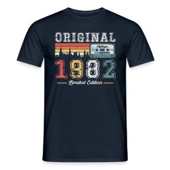 41ème Anniversaire Homme Vintage 1982 Cassette Vintage - T-shirt homme - marine - Devant - AI Model Male 178 light (178cm)