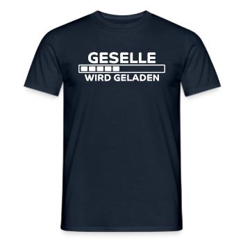 Geselle Spruch Lustiges Gesellenprüfung Geschenk - Männer T-Shirt - Navy - Vorne - AI Model Male 178 light (178cm)