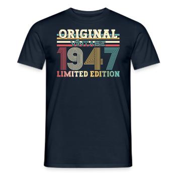 Original 1947 Jahrgang 1947 Geburtstag 1947 - Männer T-Shirt - Navy - Vorne - AI Model Male 178 light (178cm)
