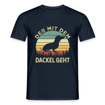 Der mit dem Dackel geht Teckel Geschenk T-Shirt - Männer T-Shirt - Navy - Vorne - AI Model Male 178 light (178cm)