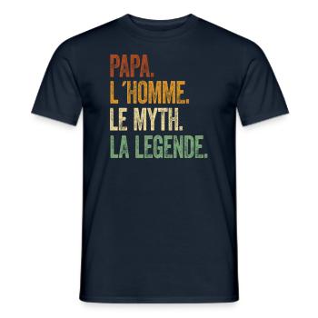 Papa L'Homme Le Mythe La Légende Père-fect Rétro - Männer T-Shirt - Navy - Vorne - AI Model Male 178 light (178cm)