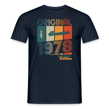 45e anniversaire Original Décembre Vintage 1978 - T-shirt homme - marine - Devant - AI Model Male 178 light (178cm)