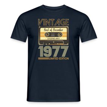 46e anniversaire Cassette décembre Vintage 1977 - T-shirt homme - marine - Devant - AI Model Male 178 light (178cm)