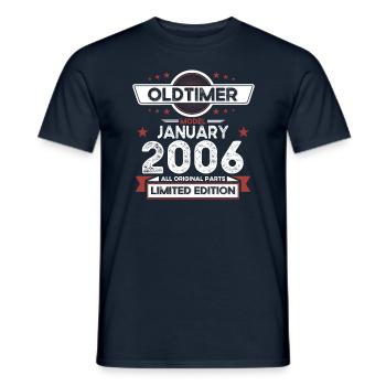 18. Geburtstag Oldtimer Januar Jahrgang 2006 - Männer T-Shirt - Navy - Vorne - AI Model Male 178 light (178cm)