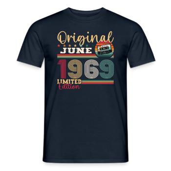 Kassette Juni 1969 Jahrgang 1969 Geburtstag 1969 - Männer T-Shirt - Navy - Vorne - AI Model Male 178 light (178cm)