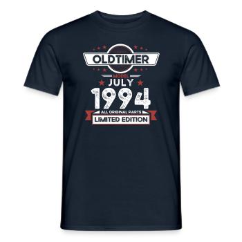 30. Geburtstag Oldtimer Juli 1994 Jahrgang 1994 - Männer T-Shirt - Navy - Vorne - AI Model Male 178 light (178cm)
