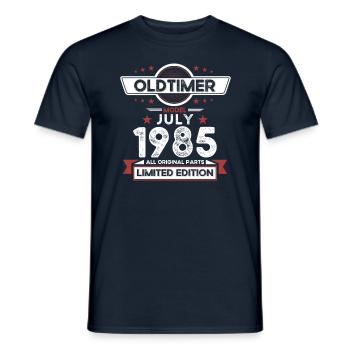 40ème Anniversaire Voiture Classique Juillet 1985 Millésime 1985 - T-shirt homme - marine - Devant - AI Model Male 178 light (178cm)