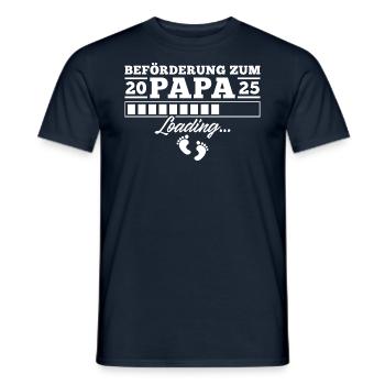 Werdender Papa 2025 Loading - Männer T-Shirt - Navy - Vorne - AI Model Male 178 light (178cm)