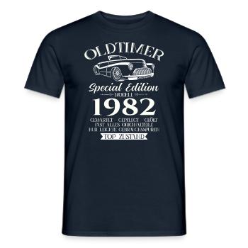 Oldtimer 1982 Jahrgang 1982 42. Geburtstag 1982 - Männer T-Shirt - Navy - Vorne - AI Model Male 178 light (178cm)