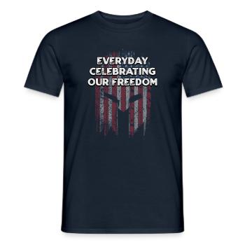 Jeden Tag feiern wir unsere Freiheit patriotisch - Männer T-Shirt - Navy - Vorne - AI Model Male 178 light (178cm)