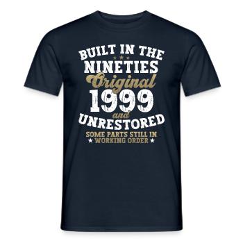 Built in the nineties 1999 23. Geburtstag Herren - Männer T-Shirt - Navy - Vorne - AI Model Male 178 light (178cm)