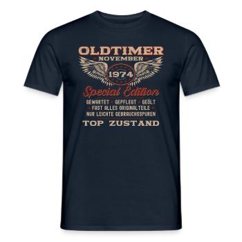 50. Geburtstag Oldtimer November 1974 Jahrgang 50 - Männer T-Shirt - Navy - Vorne - AI Model Male 178 light (178cm)