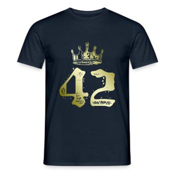 42 Number crown - Men's T-Shirt - navy - Front - AI Model Male 178 light (178cm)