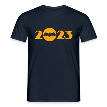 Halloween 2023, flying mouse in front of the moon - Men's T-Shirt - navy - Front - AI Model Male 178 light (178cm)