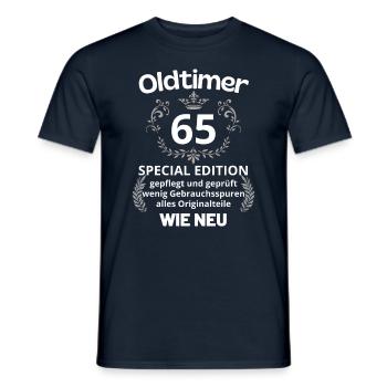 65. Geburtstag Oldtimer Spruch lustig Papa Mama - Männer T-Shirt - Navy - Vorne - AI Model Male 178 light (178cm)