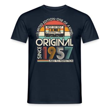 Original 1957 Vintage Vintage Rétro Anniversaire - T-shirt homme - marine - Devant - AI Model Male 178 light (178cm)