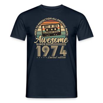 Jahrgang 1974 Geburtstagsgeschenk Geboren 1974 - Männer T-Shirt - Navy - Vorne - AI Model Male 178 light (178cm)