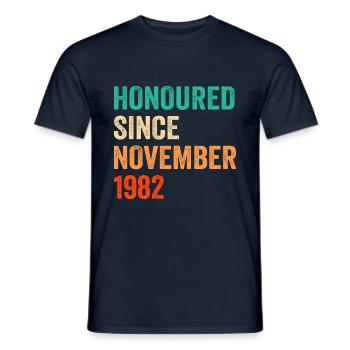 Birthday November 1982 Vintage Design - Men's T-Shirt - navy - Front - AI Model Male 178 light (178cm)