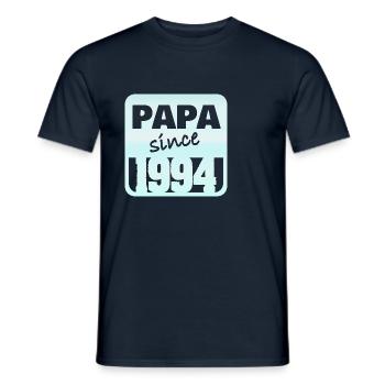 Dad 1994 - Männer T-Shirt - Navy - Vorne - AI Model Male 178 light (178cm)